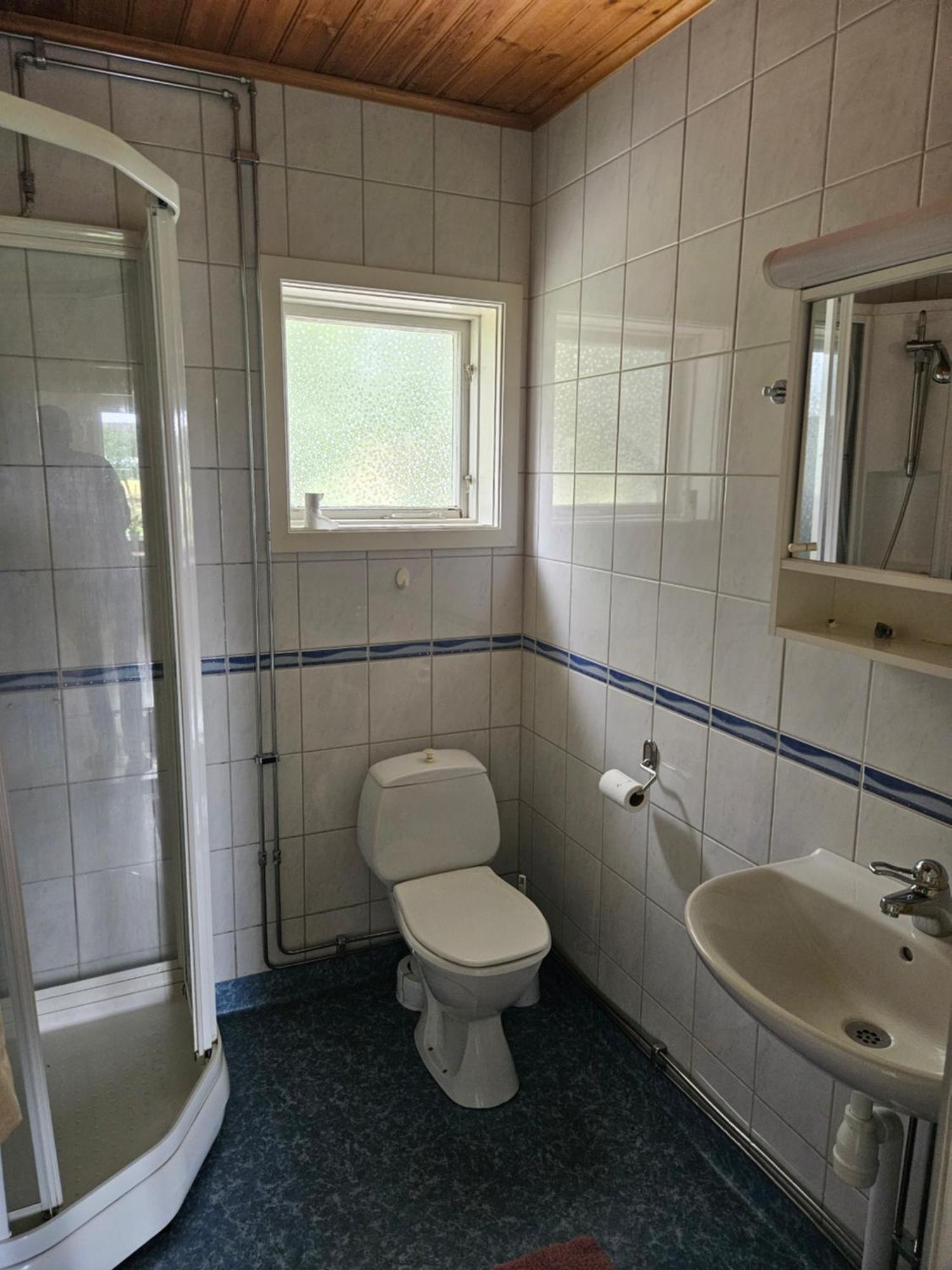 Oernsro Boende Och Staellplatser Скара Экстерьер фото